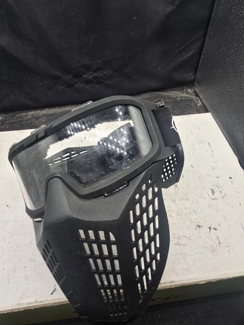 Black Full-Face VR/AR Protective Mask with Clear Lens